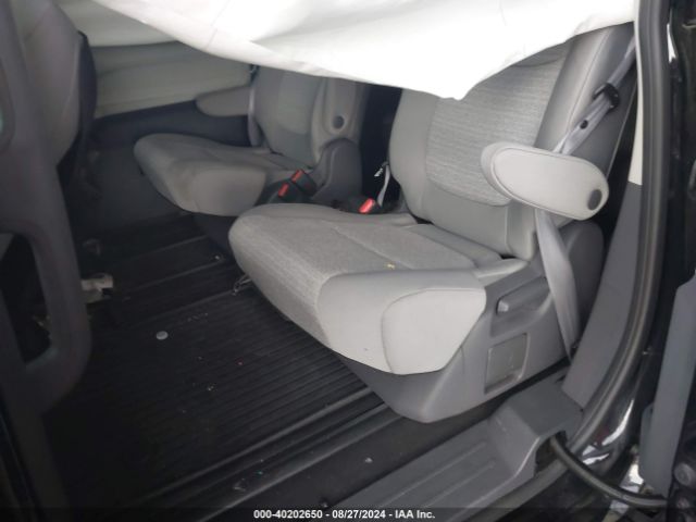 Photo 7 VIN: 5TDKRKEC0MS060845 - TOYOTA SIENNA 