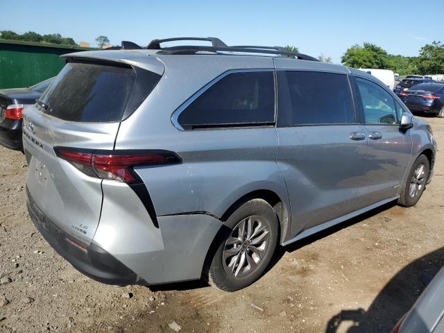 Photo 2 VIN: 5TDKRKEC0MS069352 - TOYOTA SIENNA LE 