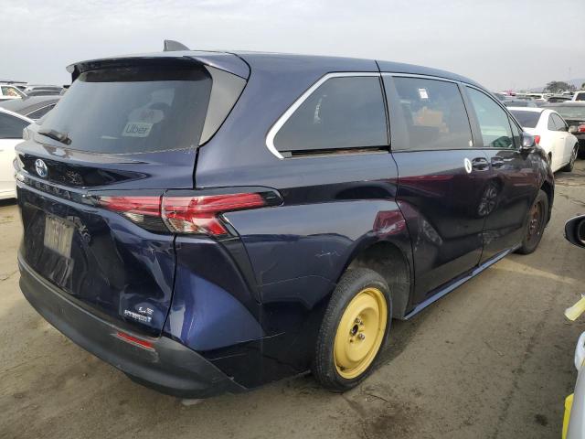 Photo 2 VIN: 5TDKRKEC0NS096598 - TOYOTA SIENNA LE 