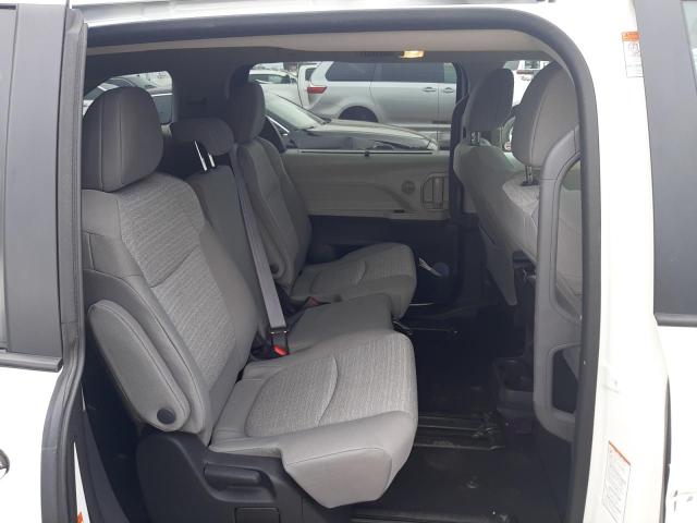 Photo 9 VIN: 5TDKRKEC0NS109219 - TOYOTA SIENNA LE 