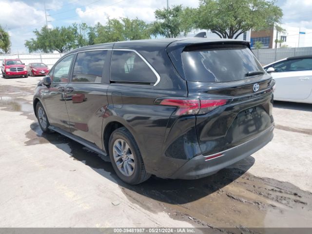 Photo 2 VIN: 5TDKRKEC0NS117627 - TOYOTA SIENNA 