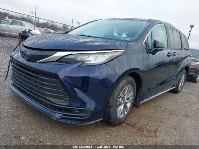 Photo 1 VIN: 5TDKRKEC0PS145852 - TOYOTA SIENNA 