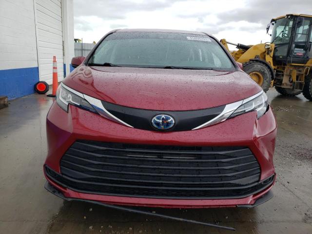 Photo 4 VIN: 5TDKRKEC1MS009550 - TOYOTA SIENNA LE 