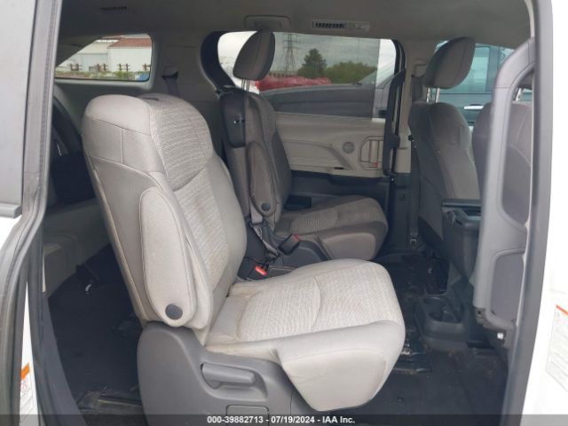 Photo 7 VIN: 5TDKRKEC1MS026400 - TOYOTA SIENNA 