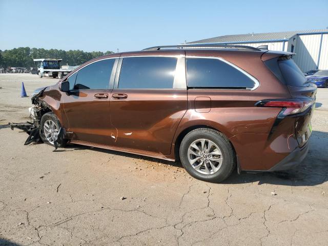 Photo 1 VIN: 5TDKRKEC1MS027790 - TOYOTA SIENNA LE 