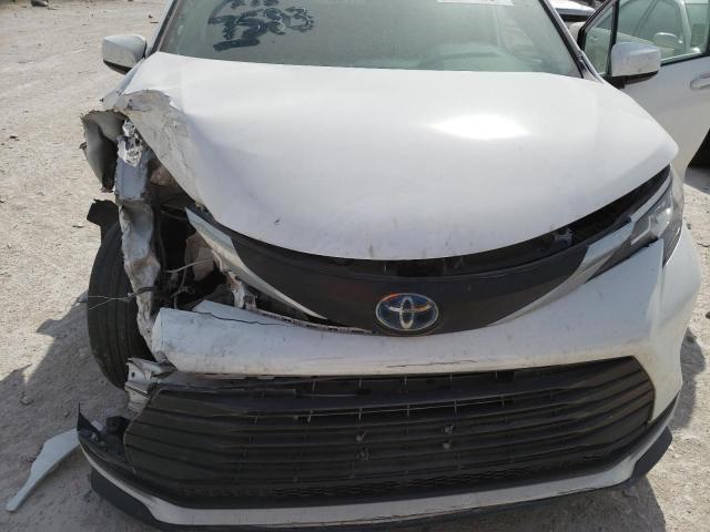 Photo 11 VIN: 5TDKRKEC1MS030625 - TOYOTA SIENNA LE 