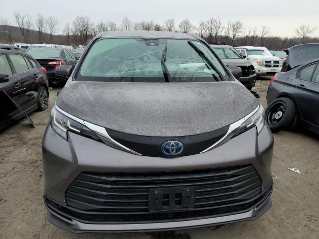 Photo 4 VIN: 5TDKRKEC1NS075047 - TOYOTA SIENNA LE 