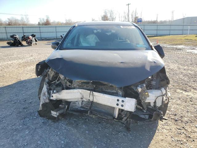 Photo 4 VIN: 5TDKRKEC1NS088476 - TOYOTA SIENNA LE 