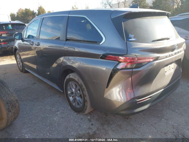 Photo 2 VIN: 5TDKRKEC1NS101825 - TOYOTA SIENNA 