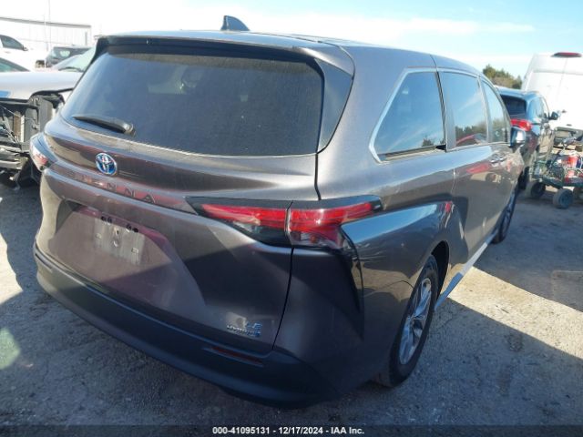 Photo 3 VIN: 5TDKRKEC1NS101825 - TOYOTA SIENNA 