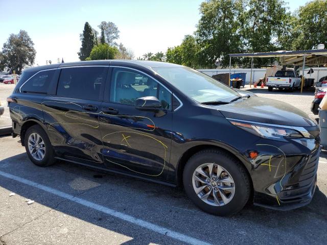 Photo 3 VIN: 5TDKRKEC1NS105048 - TOYOTA SIENNA LE 