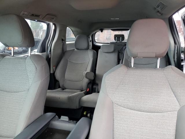 Photo 9 VIN: 5TDKRKEC1NS105826 - TOYOTA SIENNA LE 