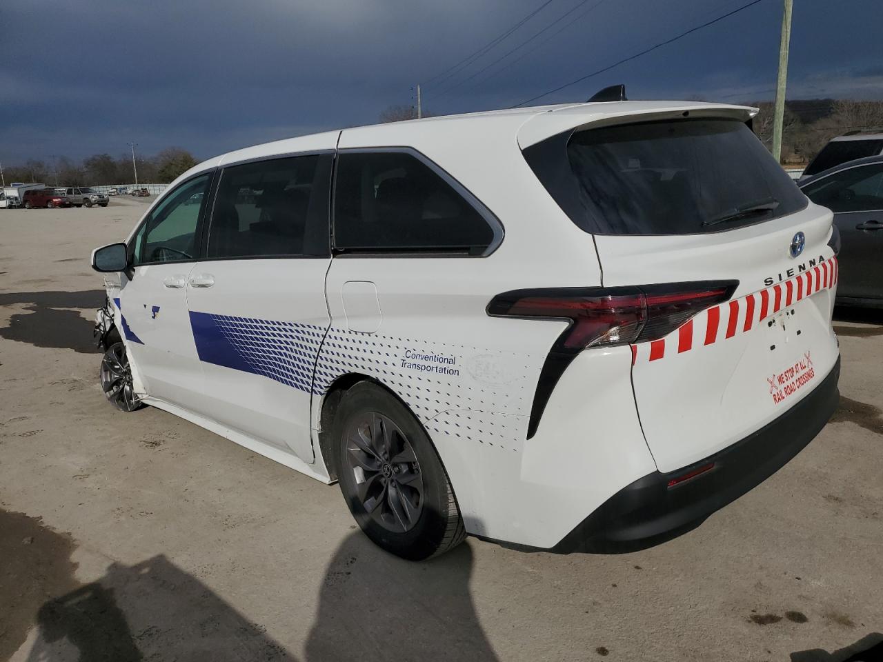 Photo 1 VIN: 5TDKRKEC1PS157976 - TOYOTA SIENNA 