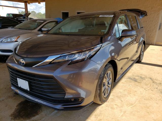 Photo 1 VIN: 5TDKRKEC2MS006432 - TOYOTA SIENNA LE 