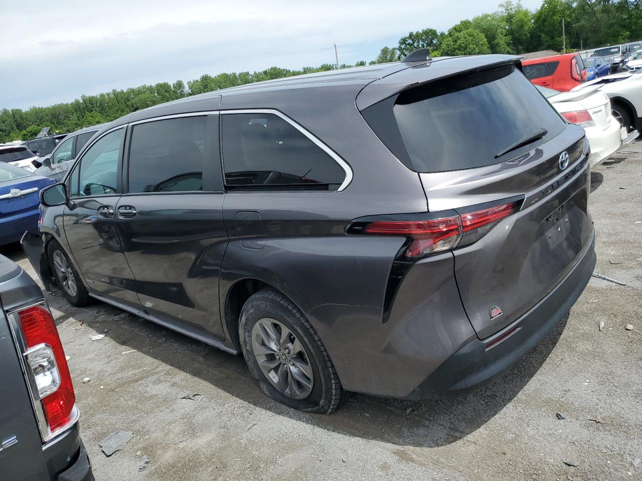 Photo 1 VIN: 5TDKRKEC2MS016944 - TOYOTA SIENNA 