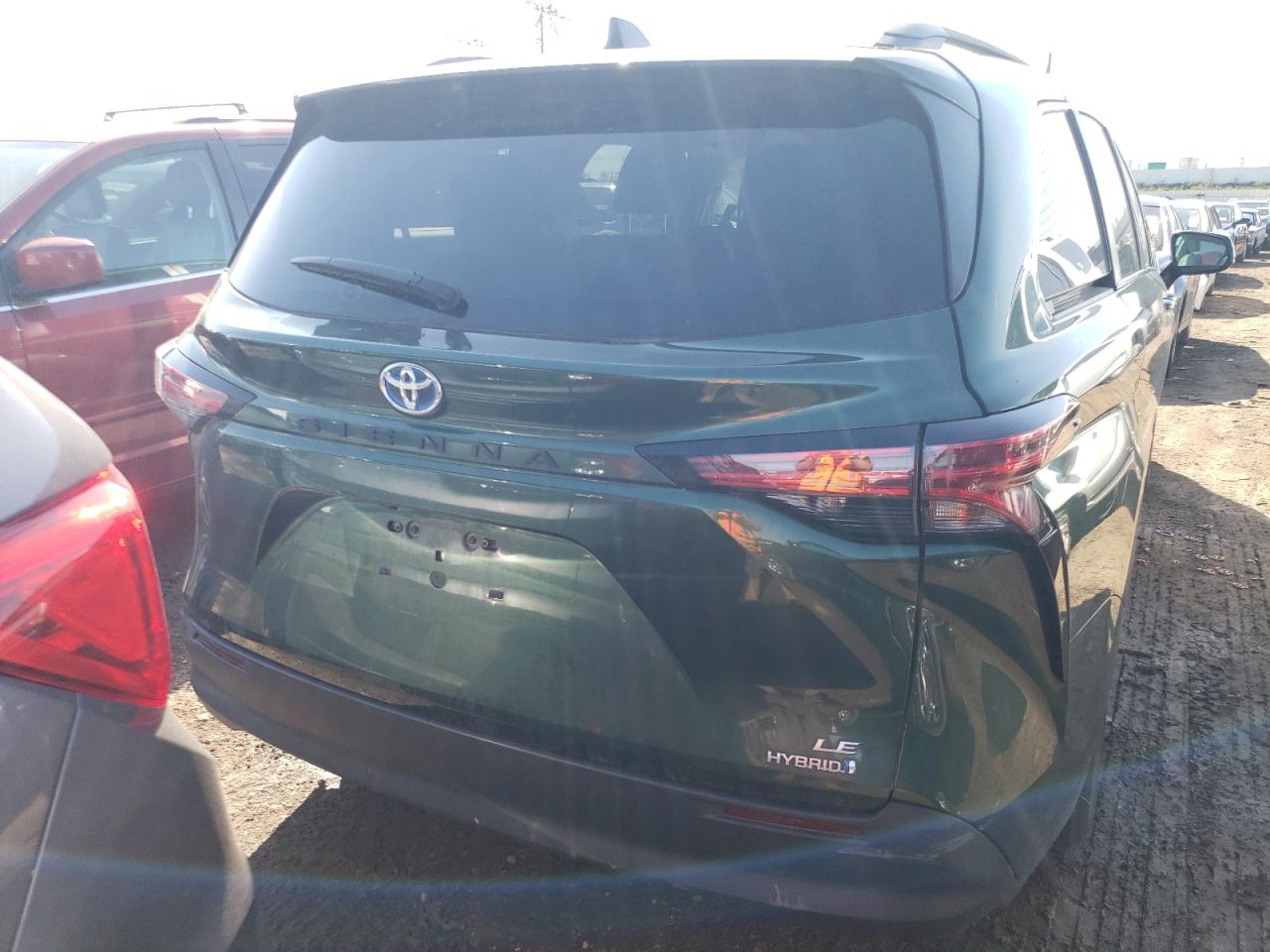 Photo 5 VIN: 5TDKRKEC2MS039396 - TOYOTA SIENNA 