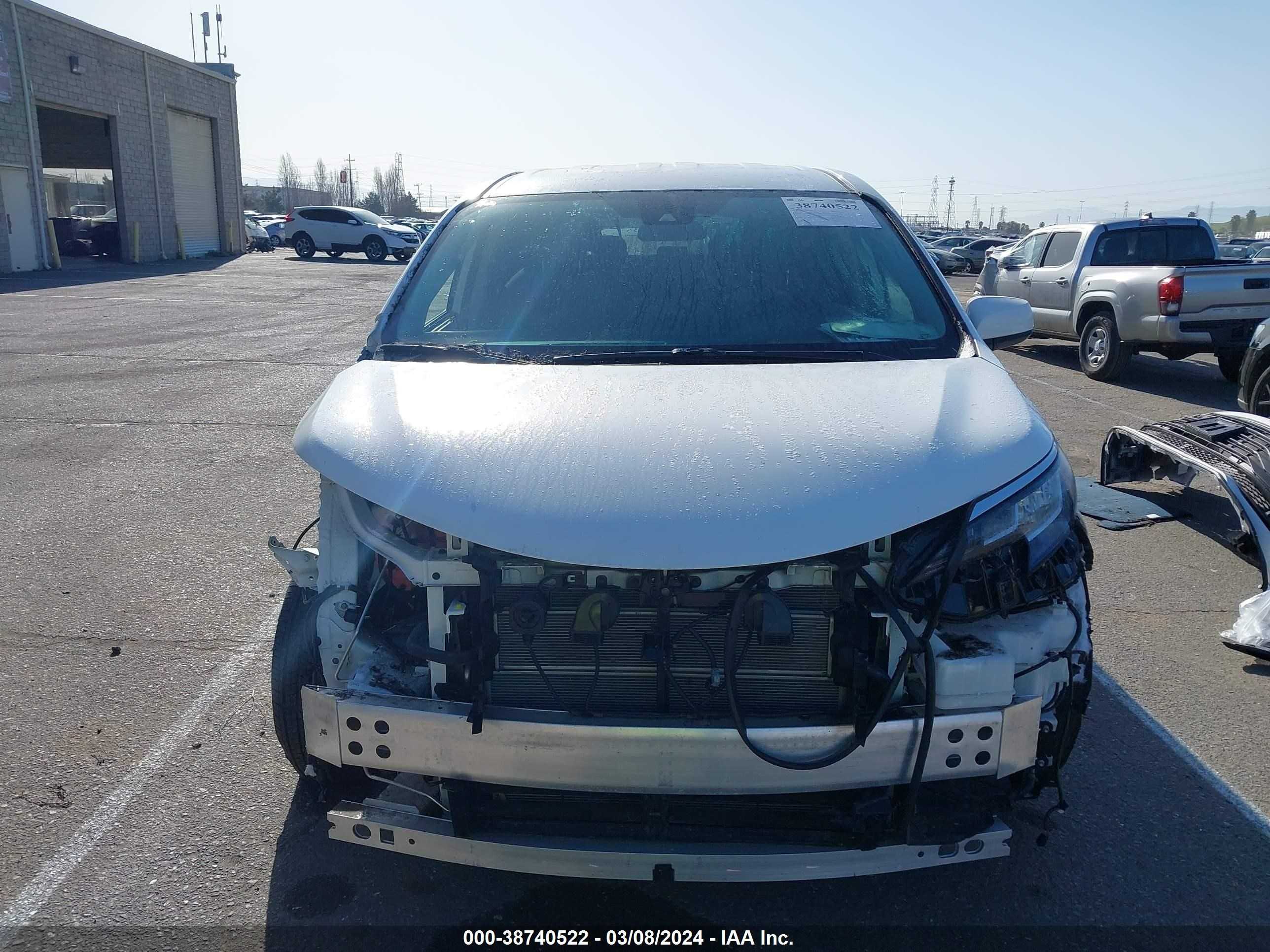 Photo 12 VIN: 5TDKRKEC2NS076210 - TOYOTA SIENNA 