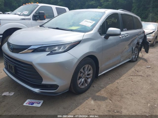 Photo 1 VIN: 5TDKRKEC2NS130346 - TOYOTA SIENNA 