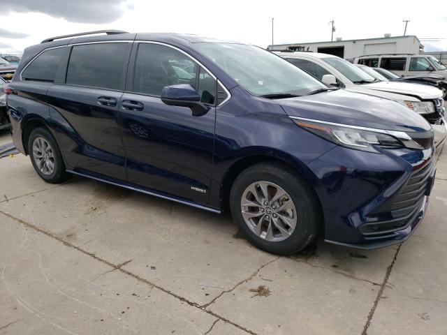 Photo 3 VIN: 5TDKRKEC3MS009615 - TOYOTA SIENNA LE 