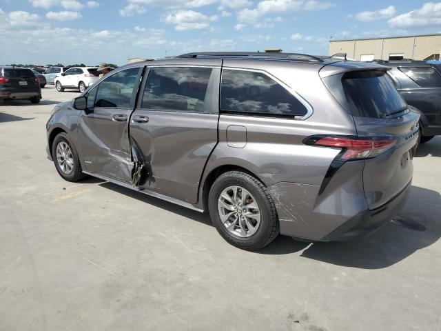 Photo 1 VIN: 5TDKRKEC3MS010036 - TOYOTA SIENNA LE 