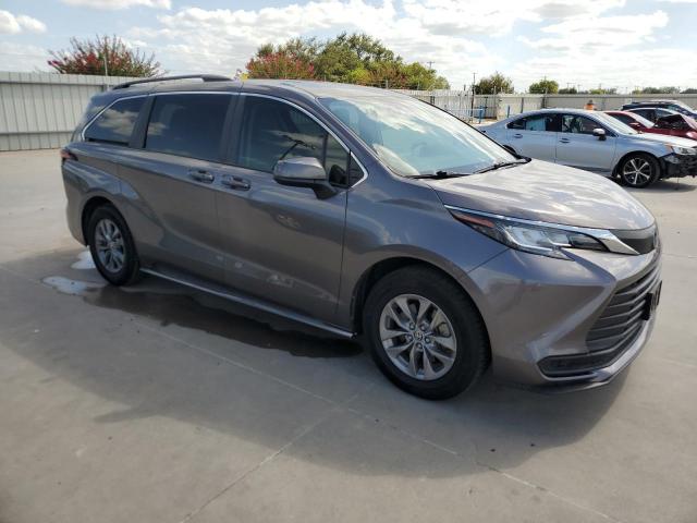 Photo 3 VIN: 5TDKRKEC3MS010036 - TOYOTA SIENNA LE 