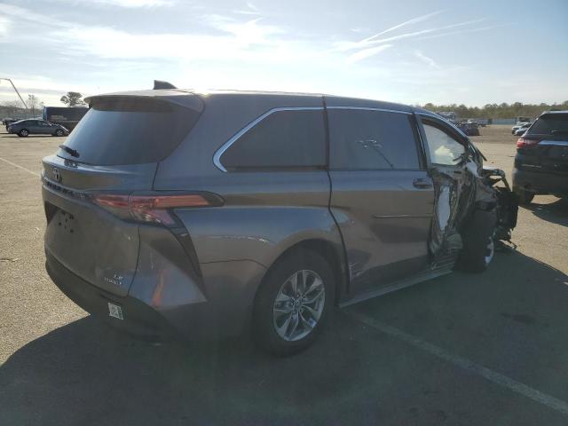 Photo 2 VIN: 5TDKRKEC3MS010652 - TOYOTA SIENNA LE 