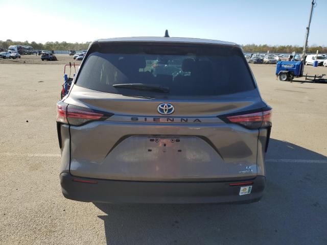 Photo 5 VIN: 5TDKRKEC3MS010652 - TOYOTA SIENNA LE 