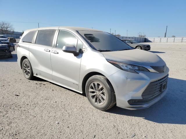 Photo 3 VIN: 5TDKRKEC3MS017021 - TOYOTA SIENNA LE 