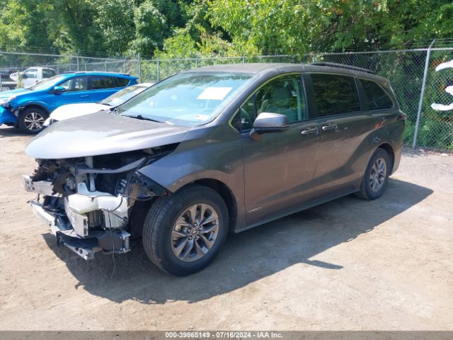 Photo 1 VIN: 5TDKRKEC3MS027595 - TOYOTA SIENNA 