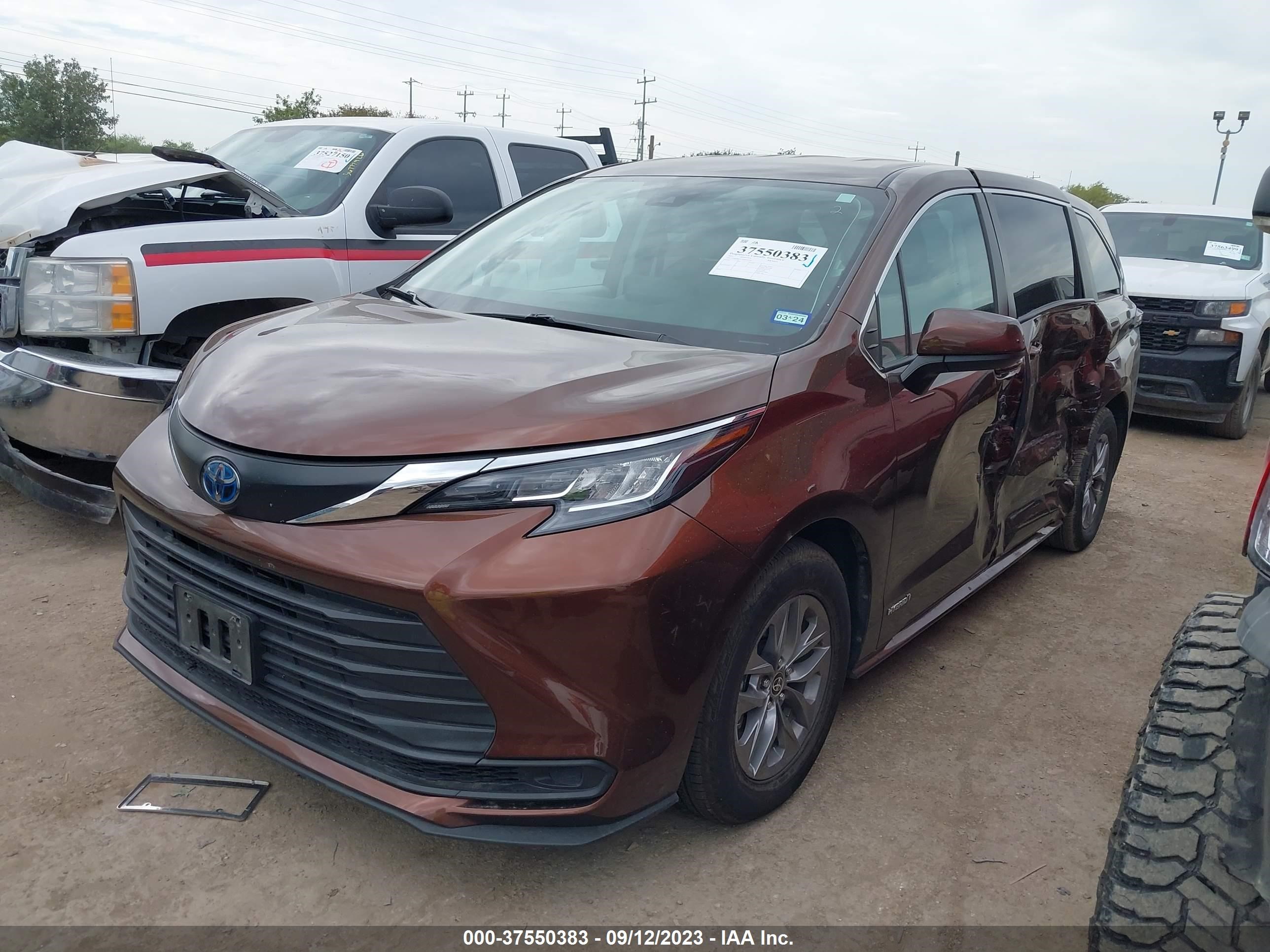 Photo 1 VIN: 5TDKRKEC3MS036734 - TOYOTA SIENNA 