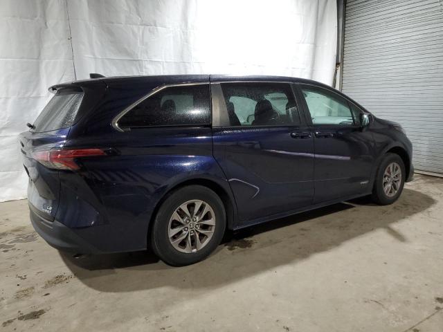 Photo 2 VIN: 5TDKRKEC3MS054277 - TOYOTA SIENNA LE 