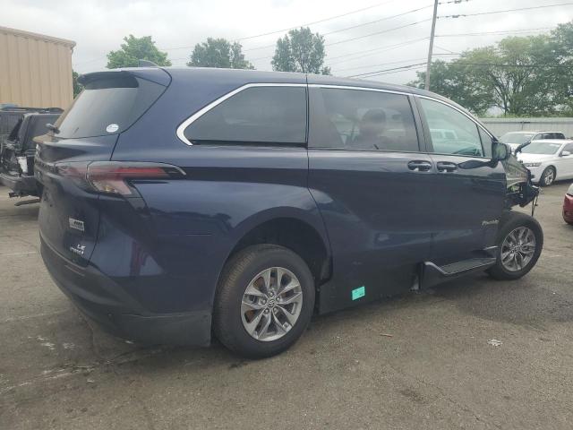 Photo 2 VIN: 5TDKRKEC3PS144436 - TOYOTA SIENNA LE 