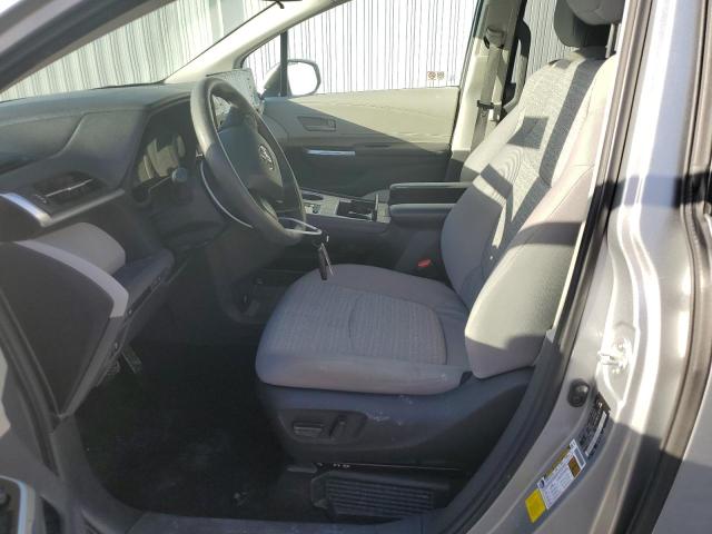 Photo 6 VIN: 5TDKRKEC3PS152696 - TOYOTA SIENNA LE 