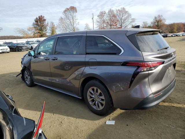 Photo 1 VIN: 5TDKRKEC4MS015620 - TOYOTA SIENNA LE 