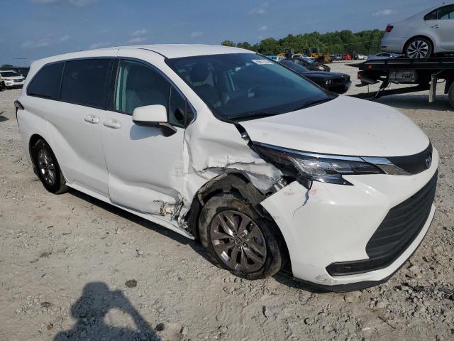 Photo 3 VIN: 5TDKRKEC4MS015830 - TOYOTA SIENNA LE 