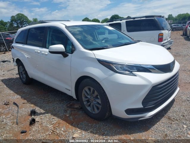 Photo 0 VIN: 5TDKRKEC4MS073145 - TOYOTA SIENNA 