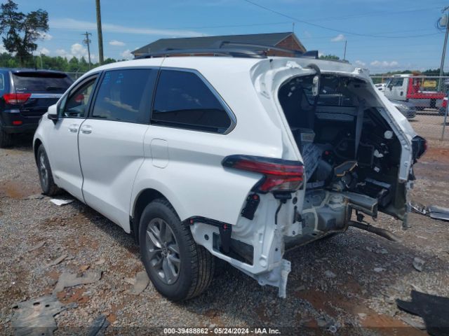 Photo 2 VIN: 5TDKRKEC4MS073145 - TOYOTA SIENNA 