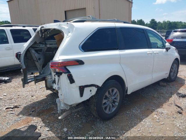 Photo 3 VIN: 5TDKRKEC4MS073145 - TOYOTA SIENNA 