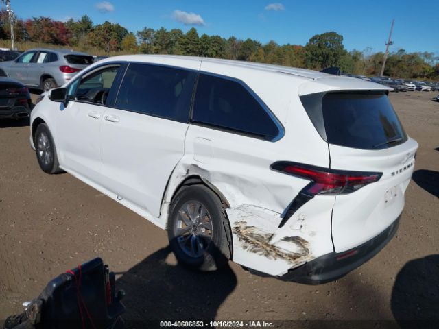 Photo 5 VIN: 5TDKRKEC4NS101057 - TOYOTA SIENNA 