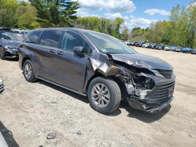 Photo 3 VIN: 5TDKRKEC4NS116819 - TOYOTA SIENNA LE 