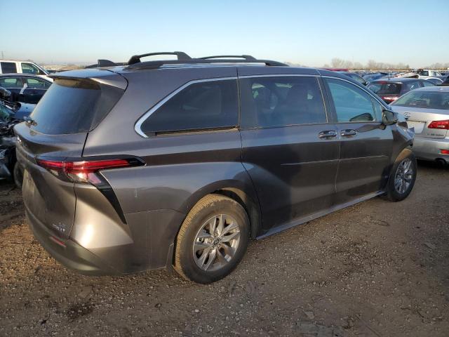 Photo 2 VIN: 5TDKRKEC4NS118733 - TOYOTA SIENNA LE 