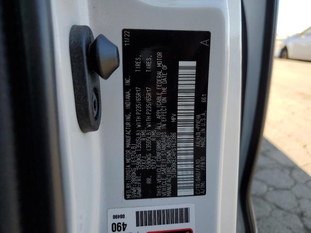 Photo 12 VIN: 5TDKRKEC4PS142386 - TOYOTA SIENNA LE 