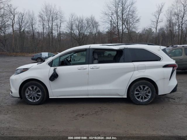 Photo 5 VIN: 5TDKRKEC4PS143862 - TOYOTA SIENNA 