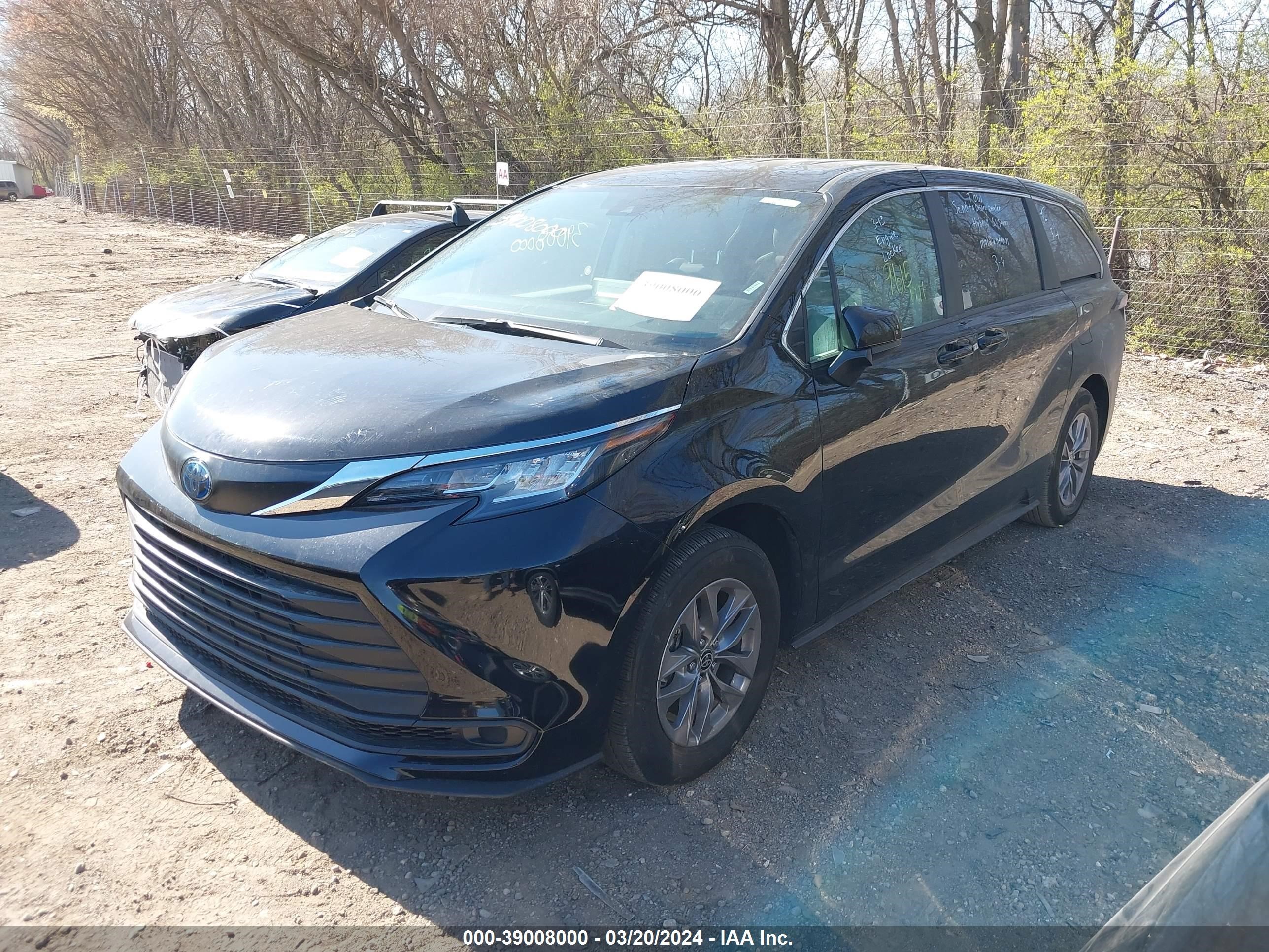 Photo 1 VIN: 5TDKRKEC4PS167417 - TOYOTA SIENNA 