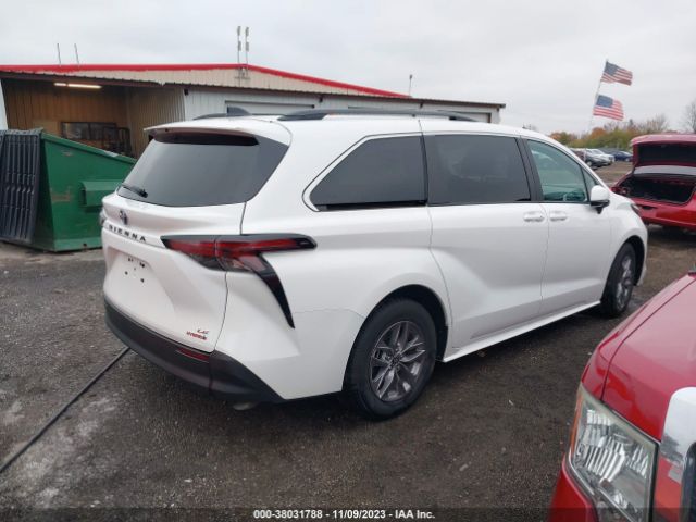 Photo 3 VIN: 5TDKRKEC4PS167529 - TOYOTA SIENNA 