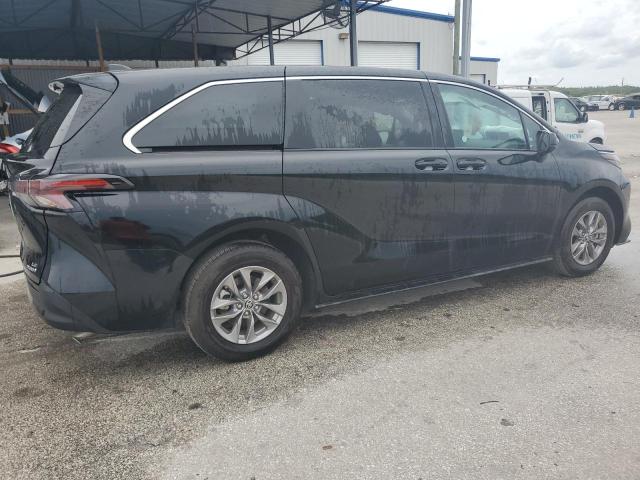 Photo 2 VIN: 5TDKRKEC4RS194944 - TOYOTA SIENNA LE 