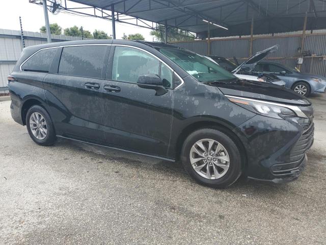 Photo 3 VIN: 5TDKRKEC4RS194944 - TOYOTA SIENNA LE 