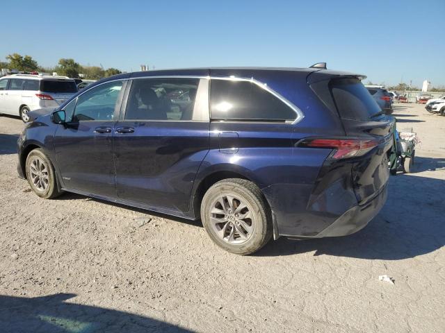 Photo 1 VIN: 5TDKRKEC5MS010622 - TOYOTA SIENNA LE 