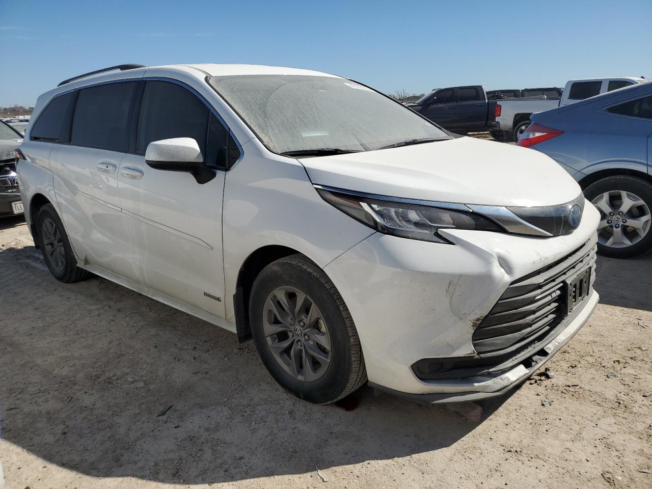 Photo 3 VIN: 5TDKRKEC5MS073476 - TOYOTA SIENNA 