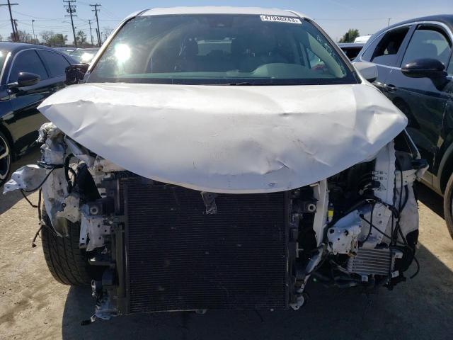 Photo 4 VIN: 5TDKRKEC5MS073963 - TOYOTA SIENNA LE 